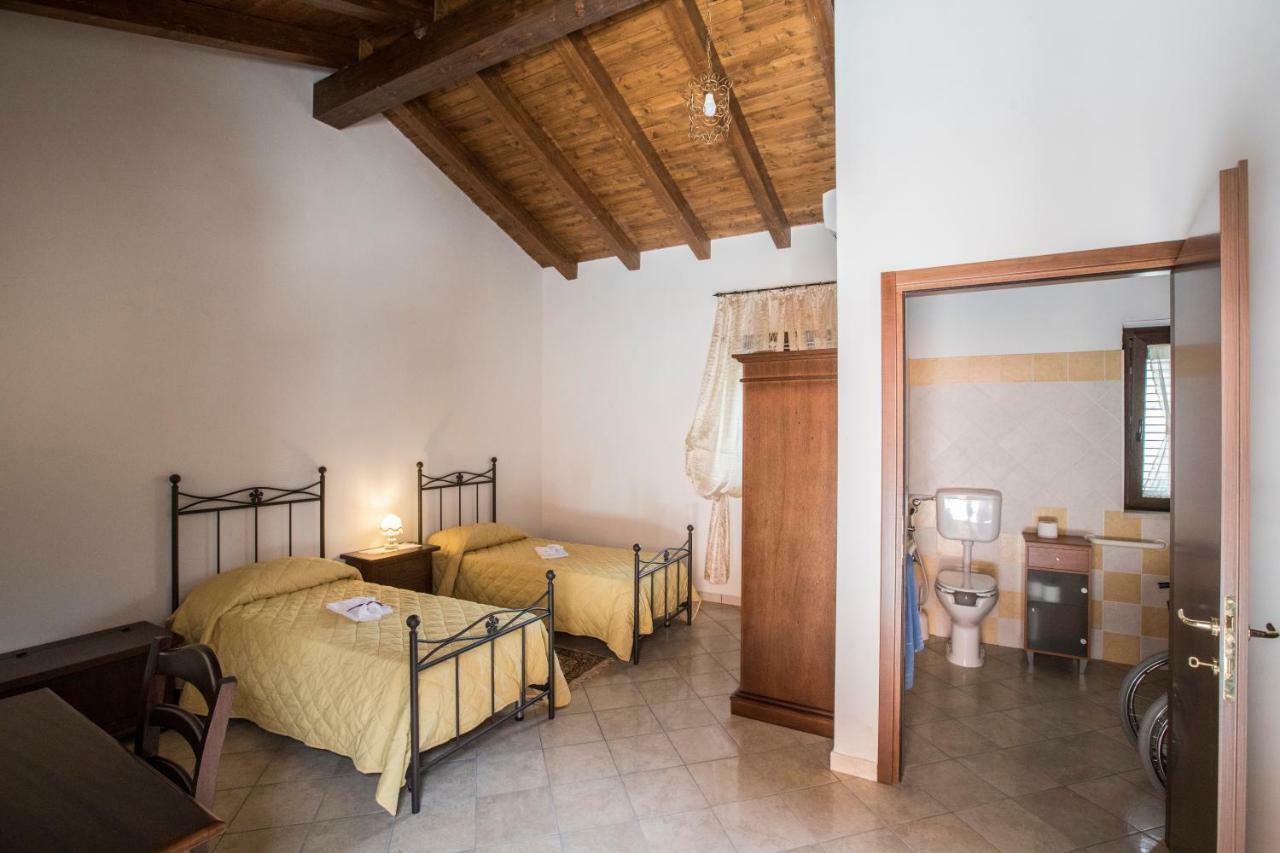 Agriturismo La Stragola ニコジーア エクステリア 写真