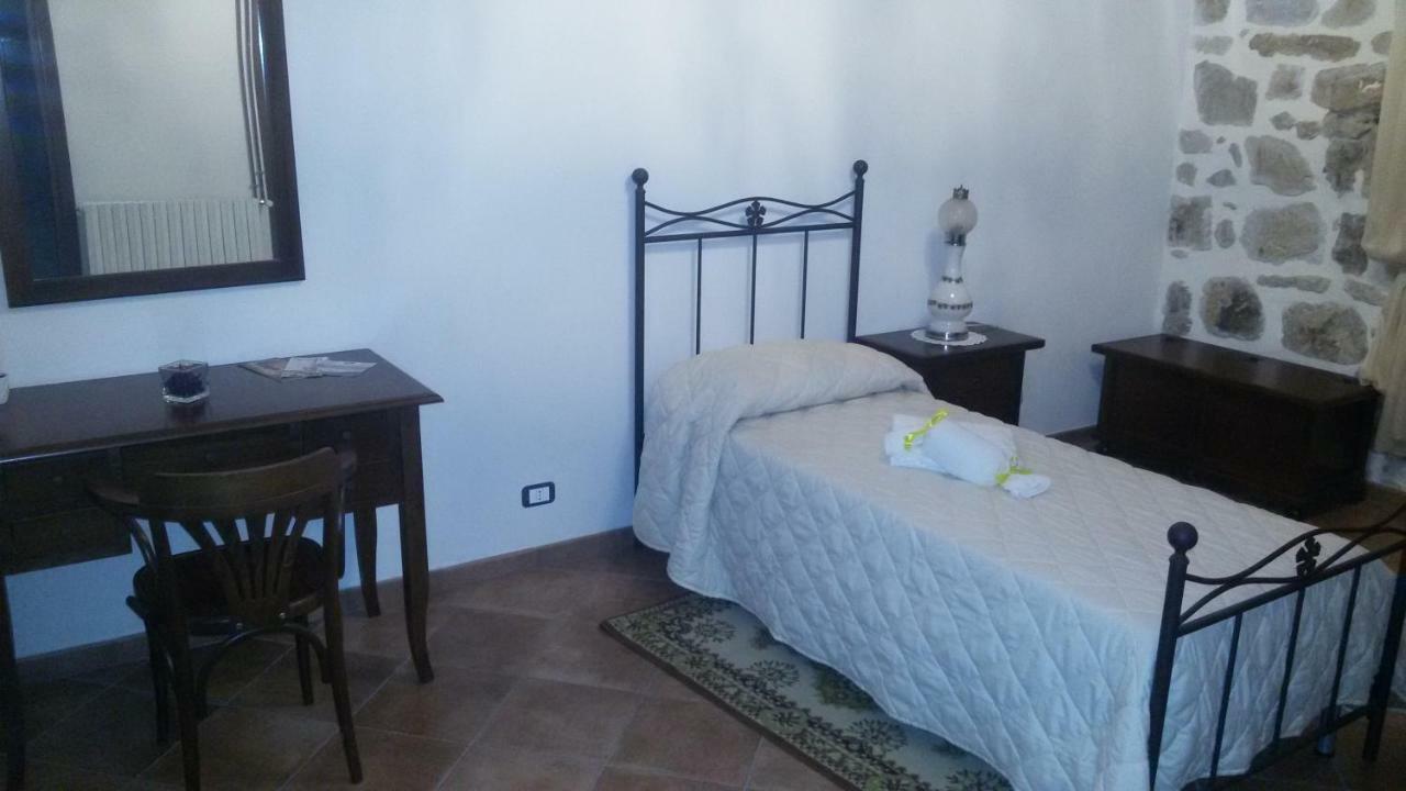 Agriturismo La Stragola ニコジーア エクステリア 写真